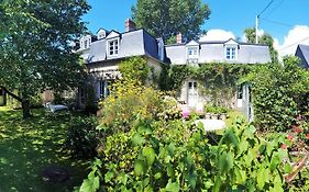 Aux Rives De Honfleur